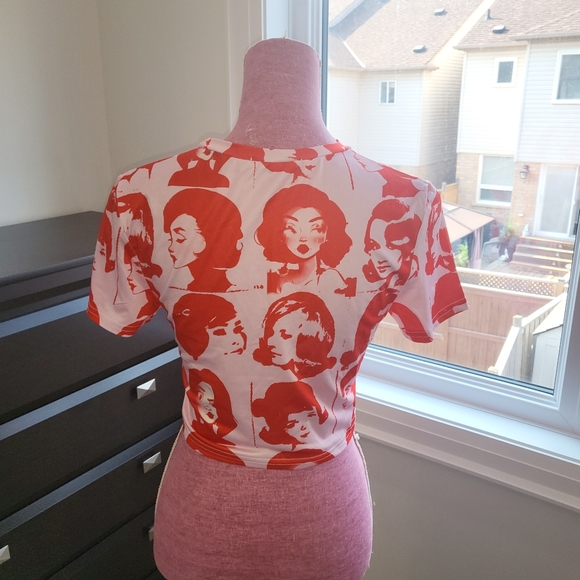 Retro print crop top - Picture 2 of 2